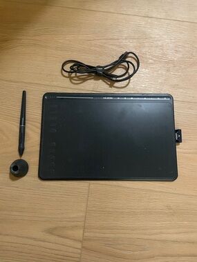 Huion Black Graphics Drawing Tablet with Pen and Cable